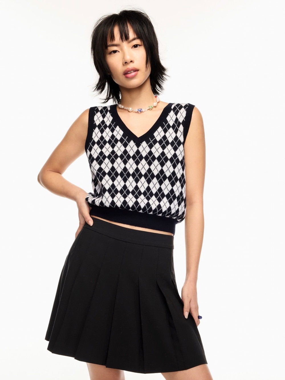 Aritzia Quinn Sweater Vest - Picture 5 of 5